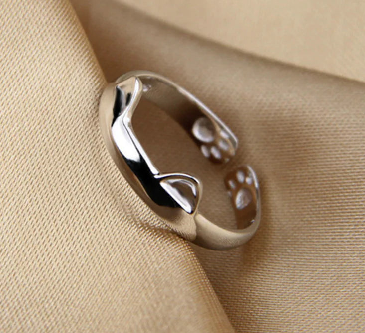 Cat Ring, 14K White Gold-Tone Plated